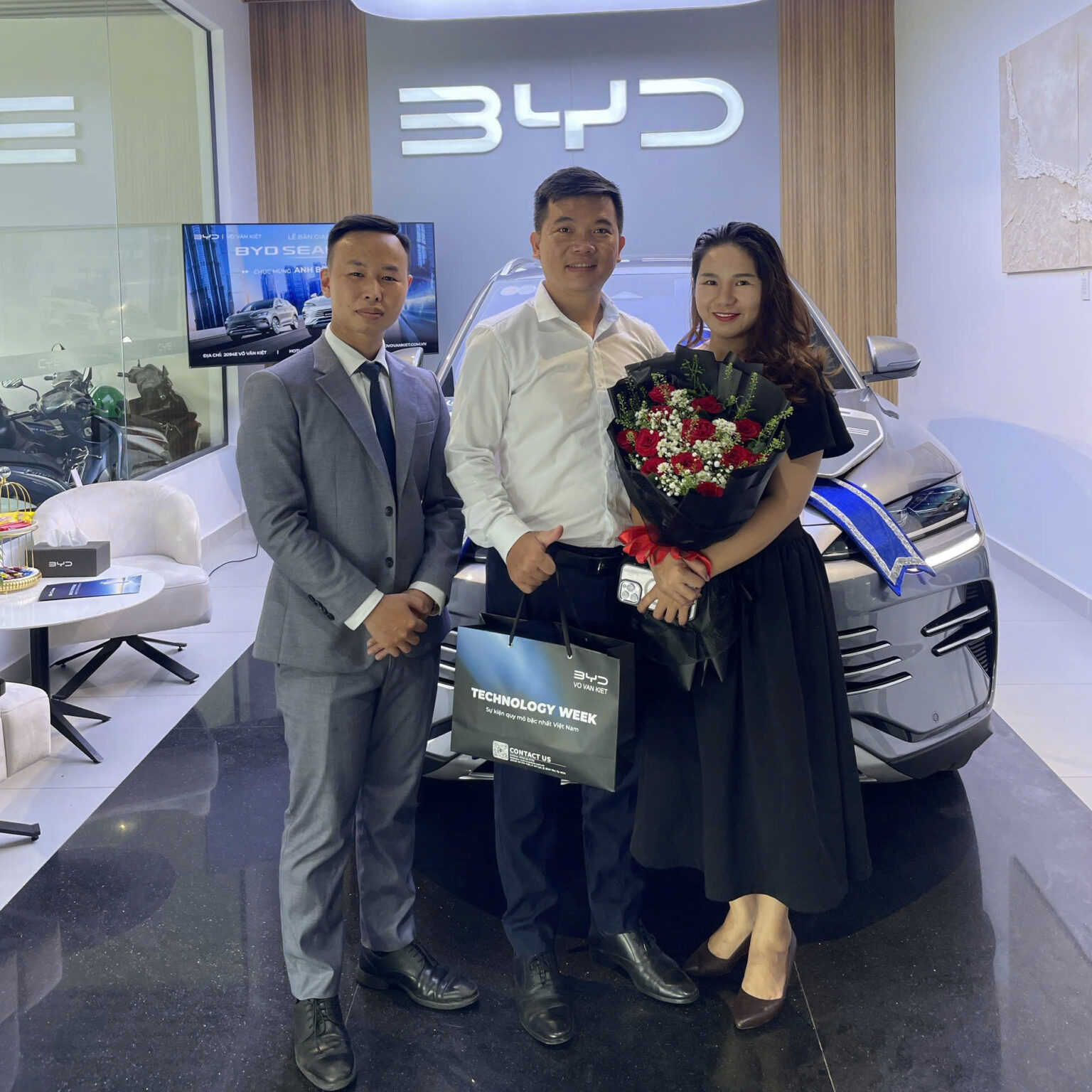 ban giao xe byd 4 BYD Võ Văn Kiệt