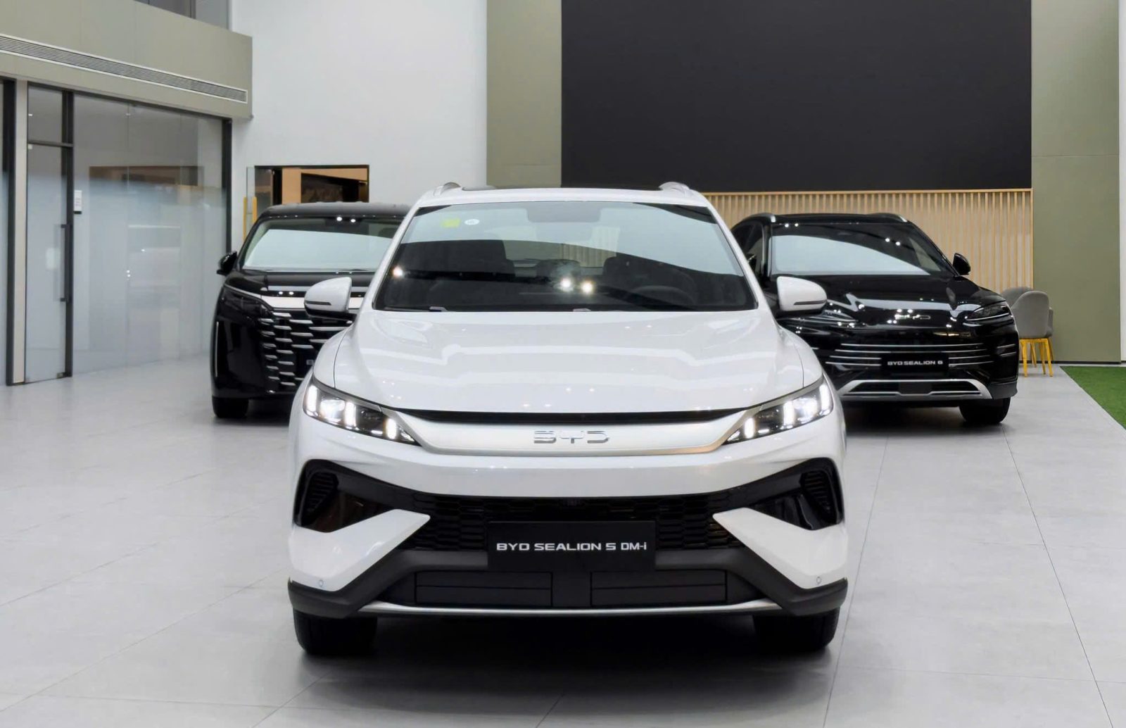 BYD SEALION 5 (PHEV) 2 BYD SEALION 5 (PHEV) Thiết kế đầu xe BYD SEALION 5 PHEV